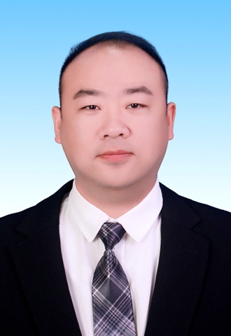 游泳教练张遂衡.jpg