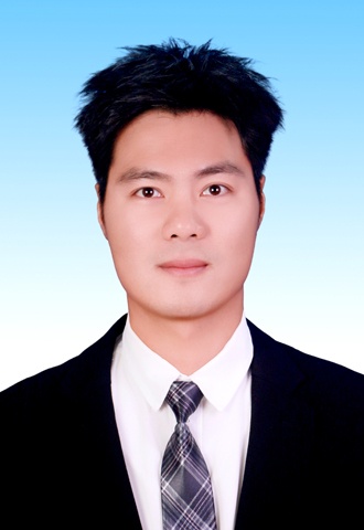 划船教练江经纬.jpg